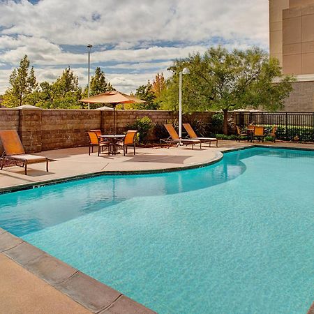 Courtyard By Marriott Sacramento Midtown Hotel Exterior photo