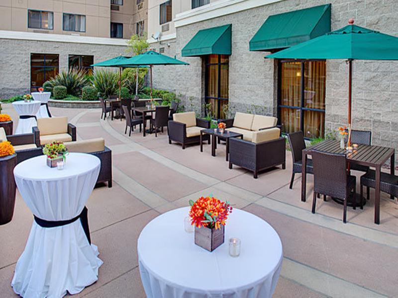 Courtyard By Marriott Sacramento Midtown Hotel Exterior photo