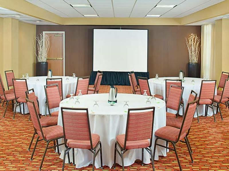 Courtyard By Marriott Sacramento Midtown Hotel Exterior photo